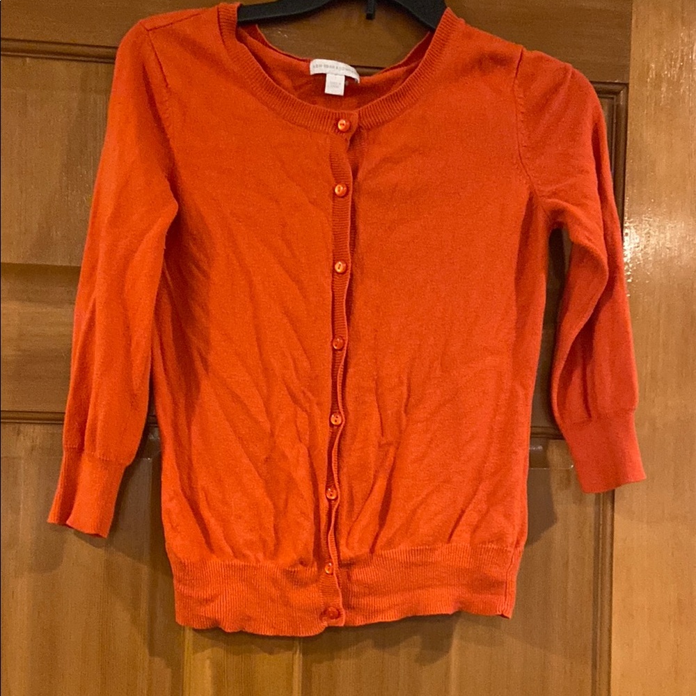 EUC! New York & Company size S, Women's Orange Red 3/4 sleeve Cardigan Sweater!